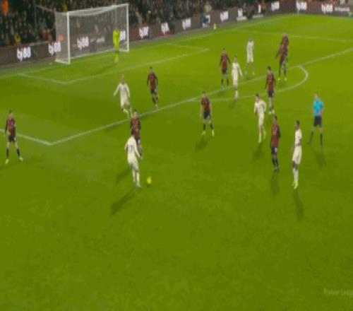 米蘭與波爾,圖歐冠小組,賽第,立博体育,立博体育官网,立博体育官方,立博体育下载