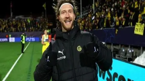 “智博展馆迎来五子游戏高手，精彩互动吸引众多观众目光”